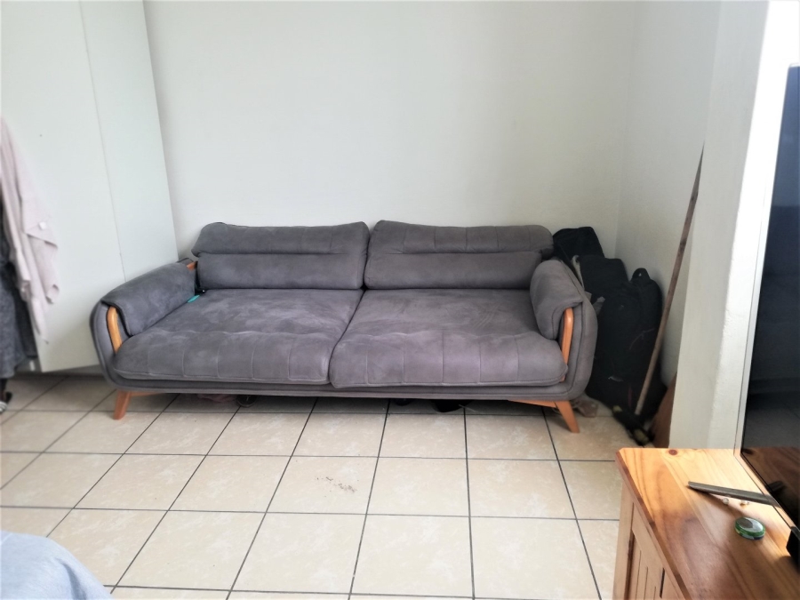 1 Bedroom Property for Sale in Churchill Estate Western Cape